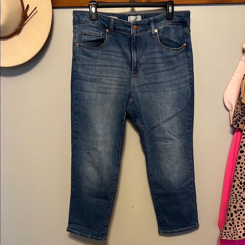 Universal Thread- high rise slim straight